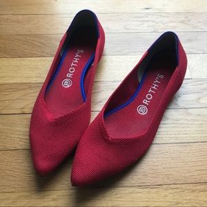Rothys Chili Red The Point Flats, size 9.5